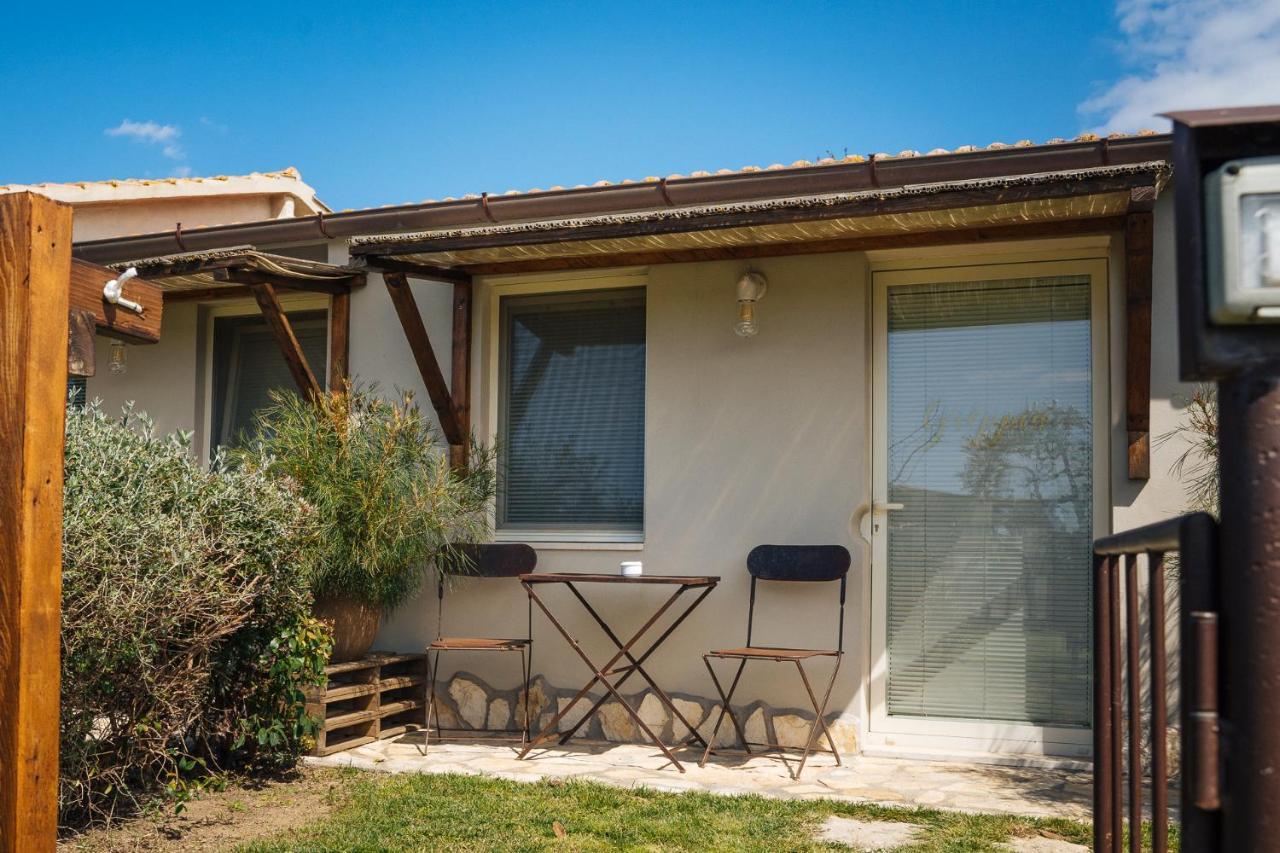 Agriturismo Sweet Cottage มารีนาดีกรอซเซโต ภายนอก รูปภาพ