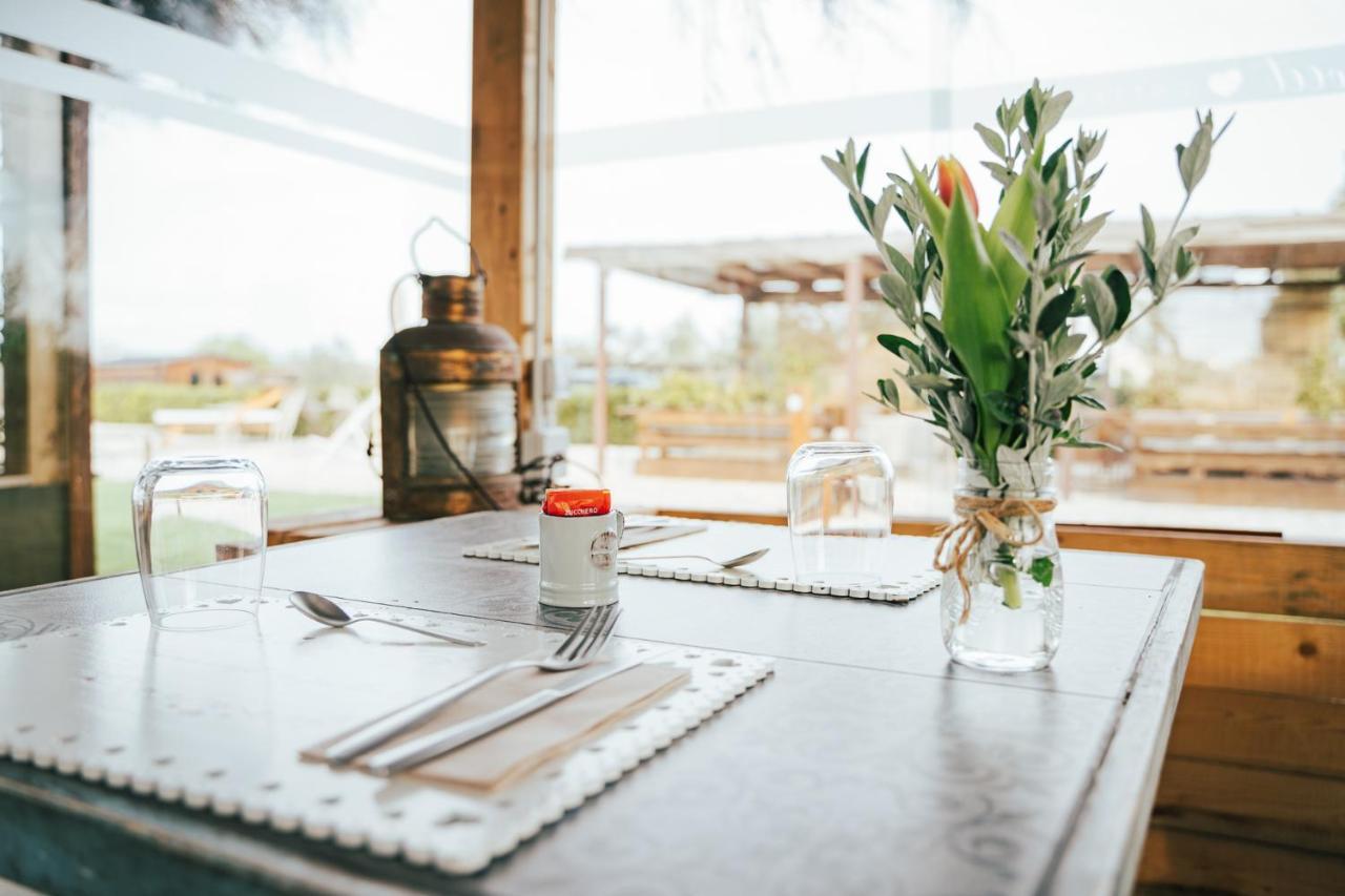 Agriturismo Sweet Cottage มารีนาดีกรอซเซโต ภายนอก รูปภาพ