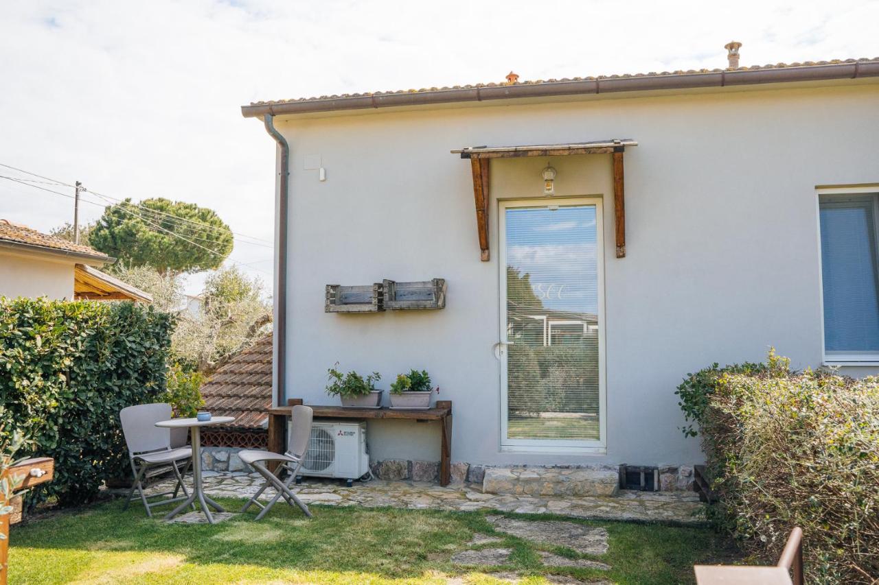 Agriturismo Sweet Cottage มารีนาดีกรอซเซโต ภายนอก รูปภาพ