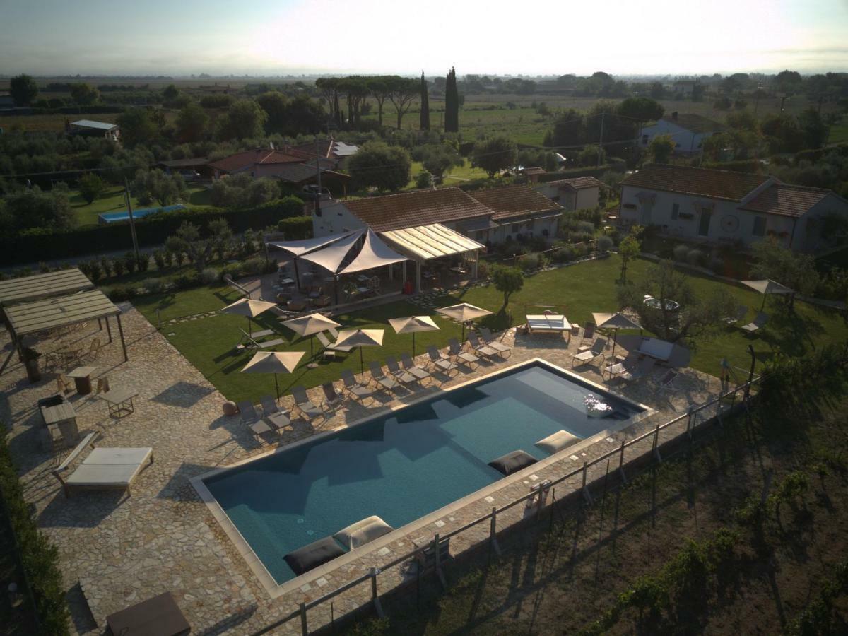 Agriturismo Sweet Cottage มารีนาดีกรอซเซโต ภายนอก รูปภาพ